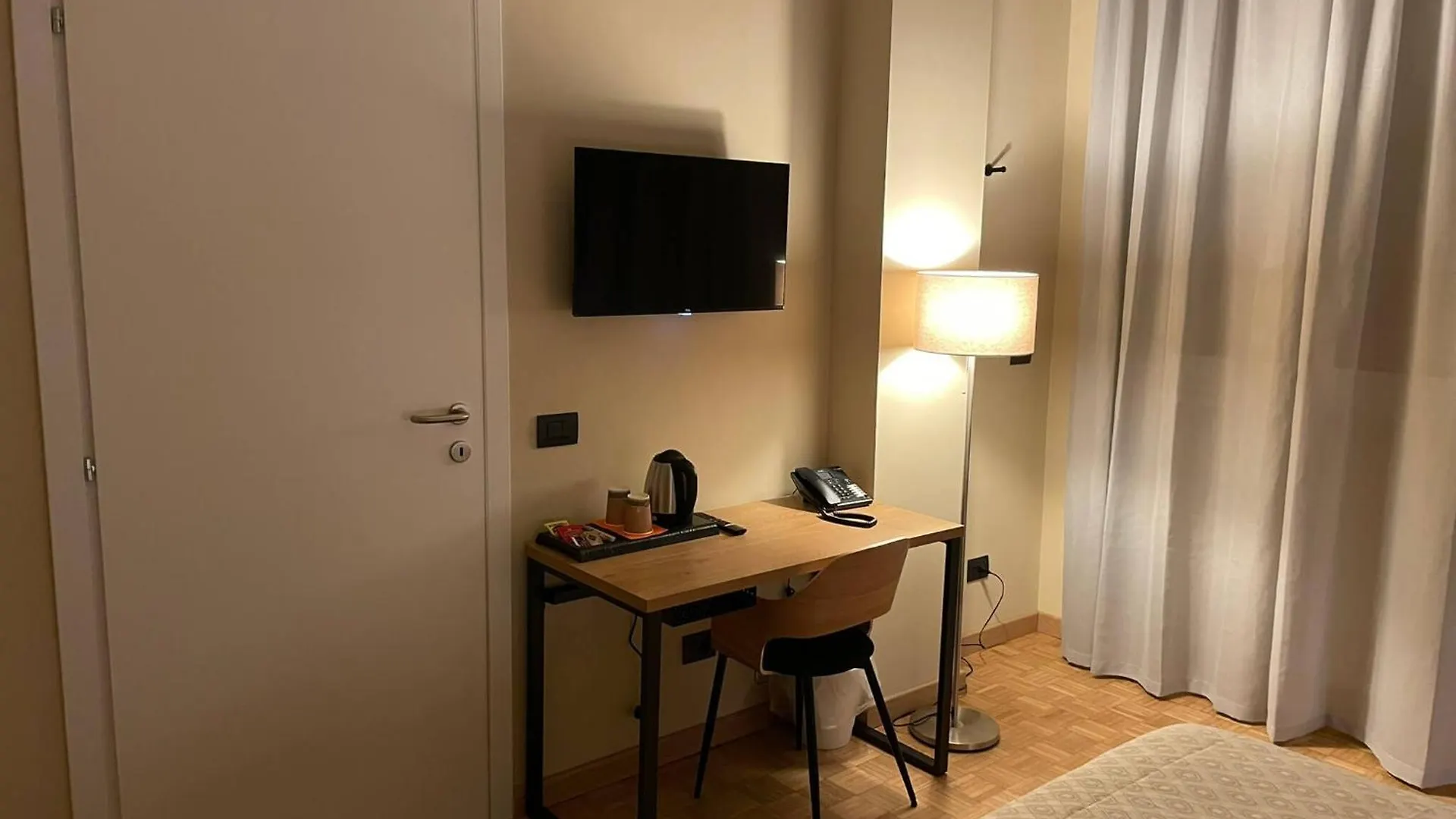 La Galleria Lodge Parma Italia