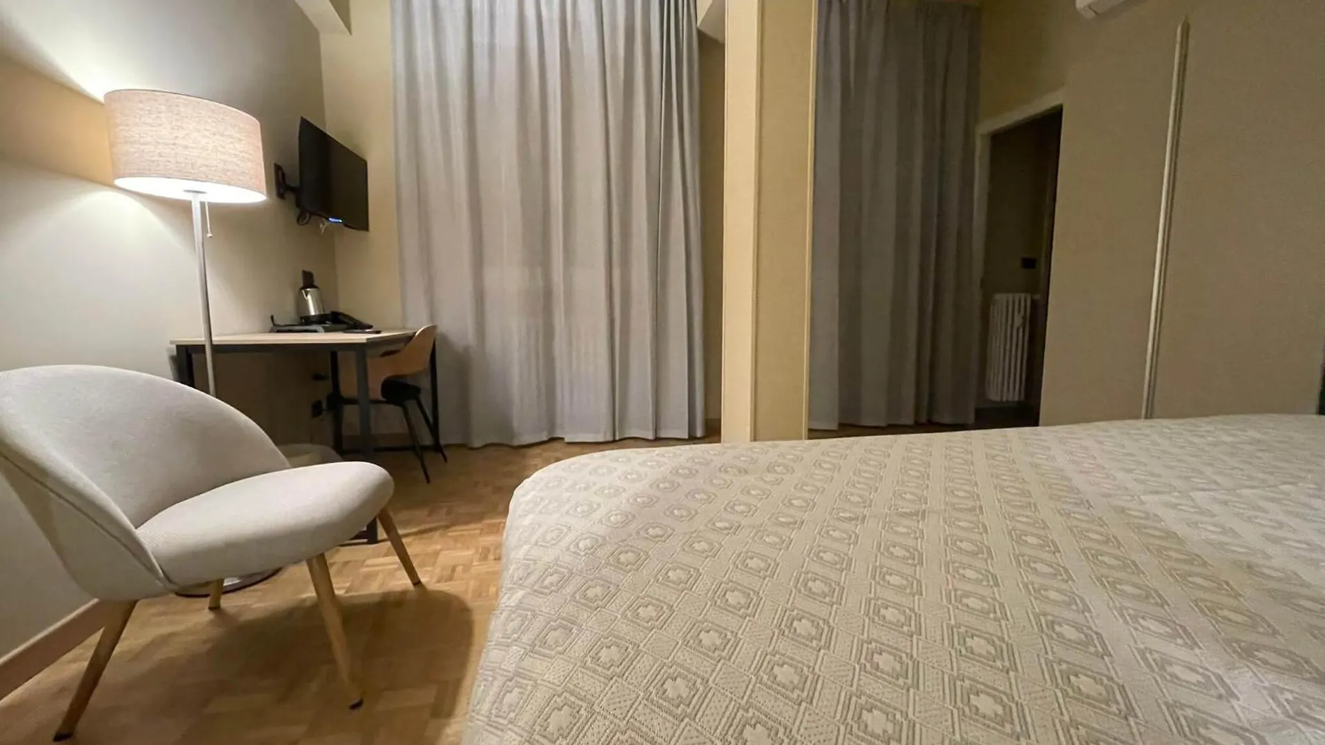 La Galleria Lodge Parma Affittacamere