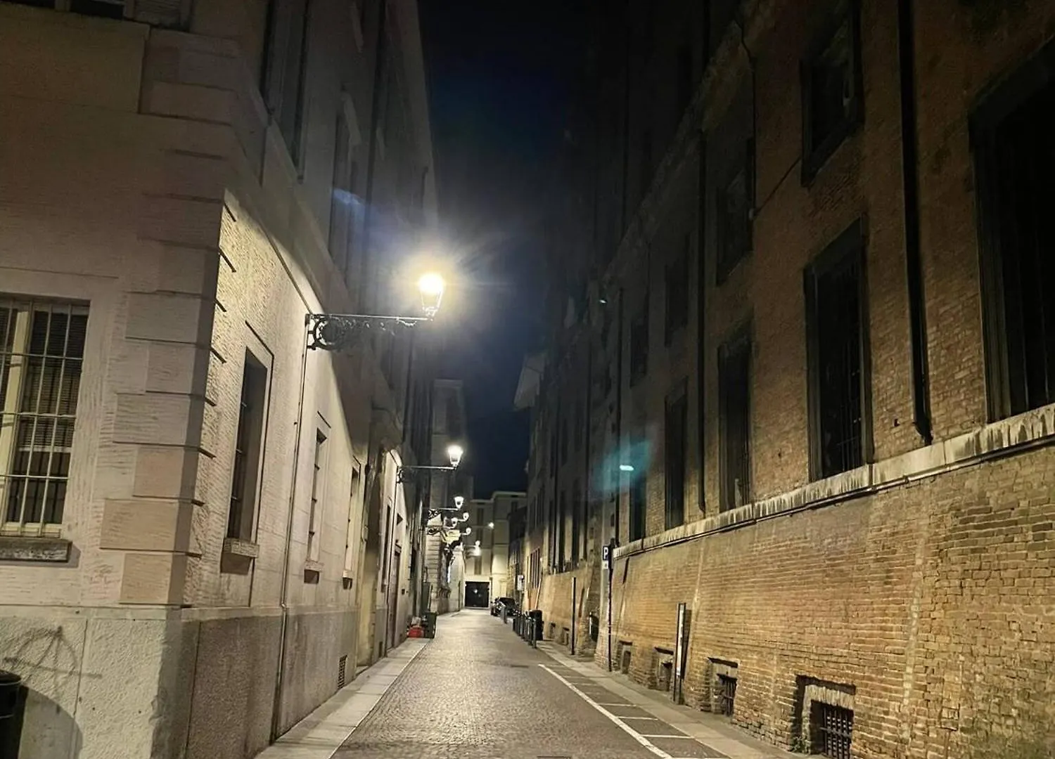 La Galleria Lodge Parma Affittacamere