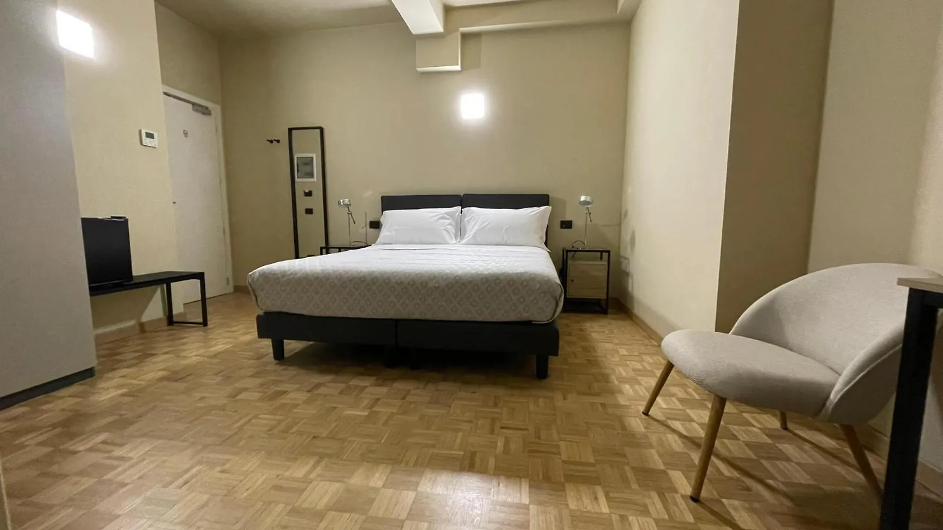La Galleria Lodge Parma Affittacamere