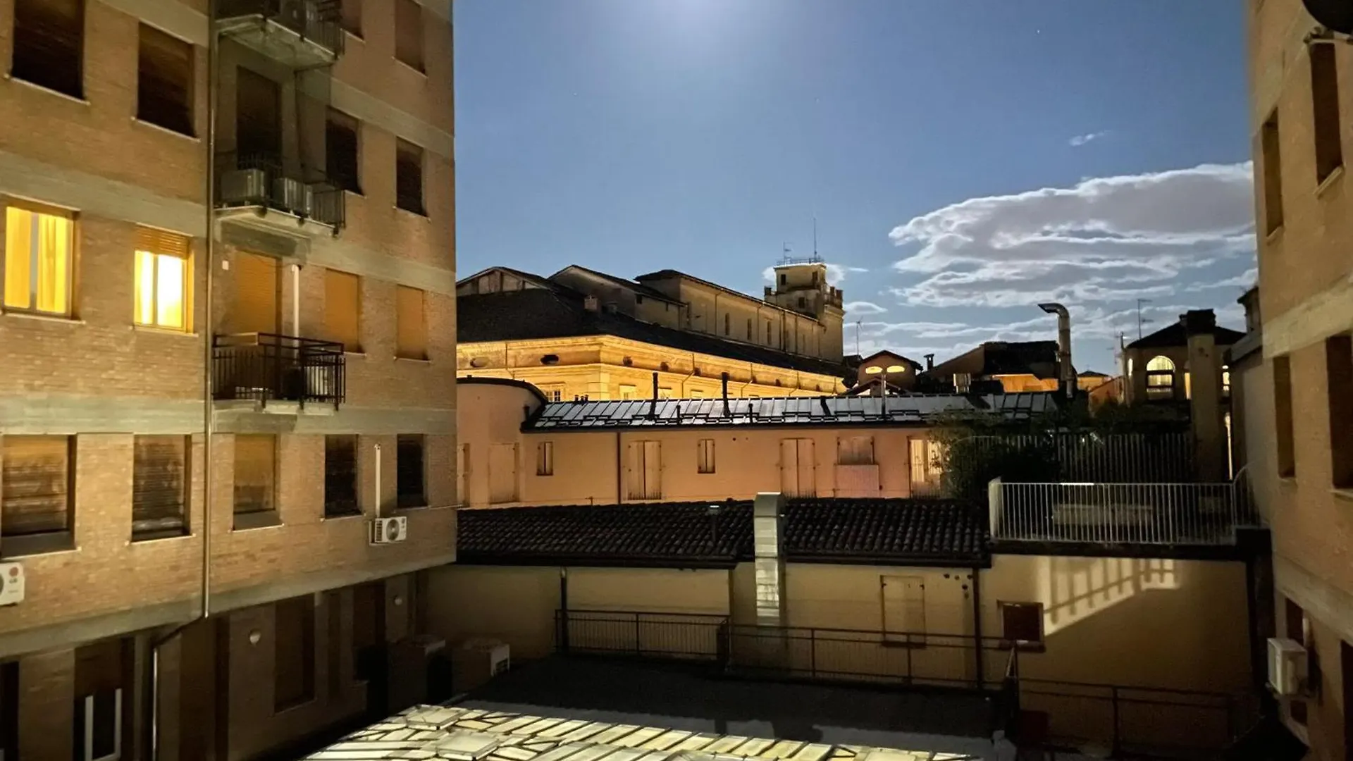 La Galleria Lodge Parma Affittacamere