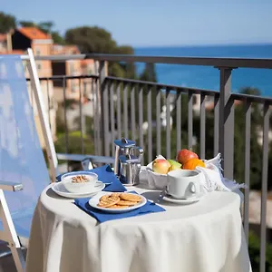 hotel-europa-finale-ligure.hotelitalianriviera.com/